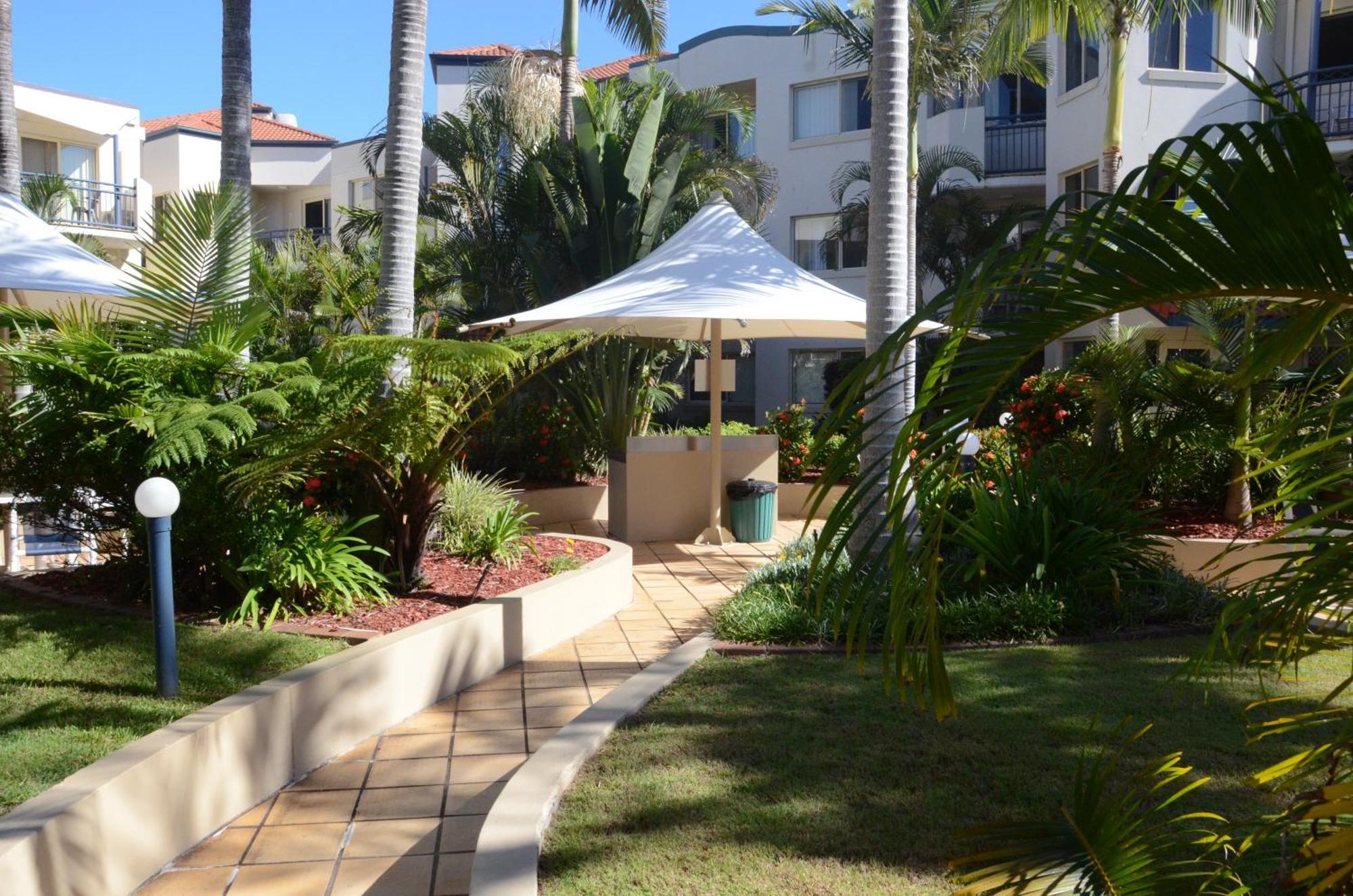 Golden Riviera Absolute Beachfront Resort Guldkusten Exteriör bild